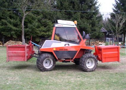 1998 Reform Metrac Tractor with 4-Wheel Steering & Hydrostatic Drive